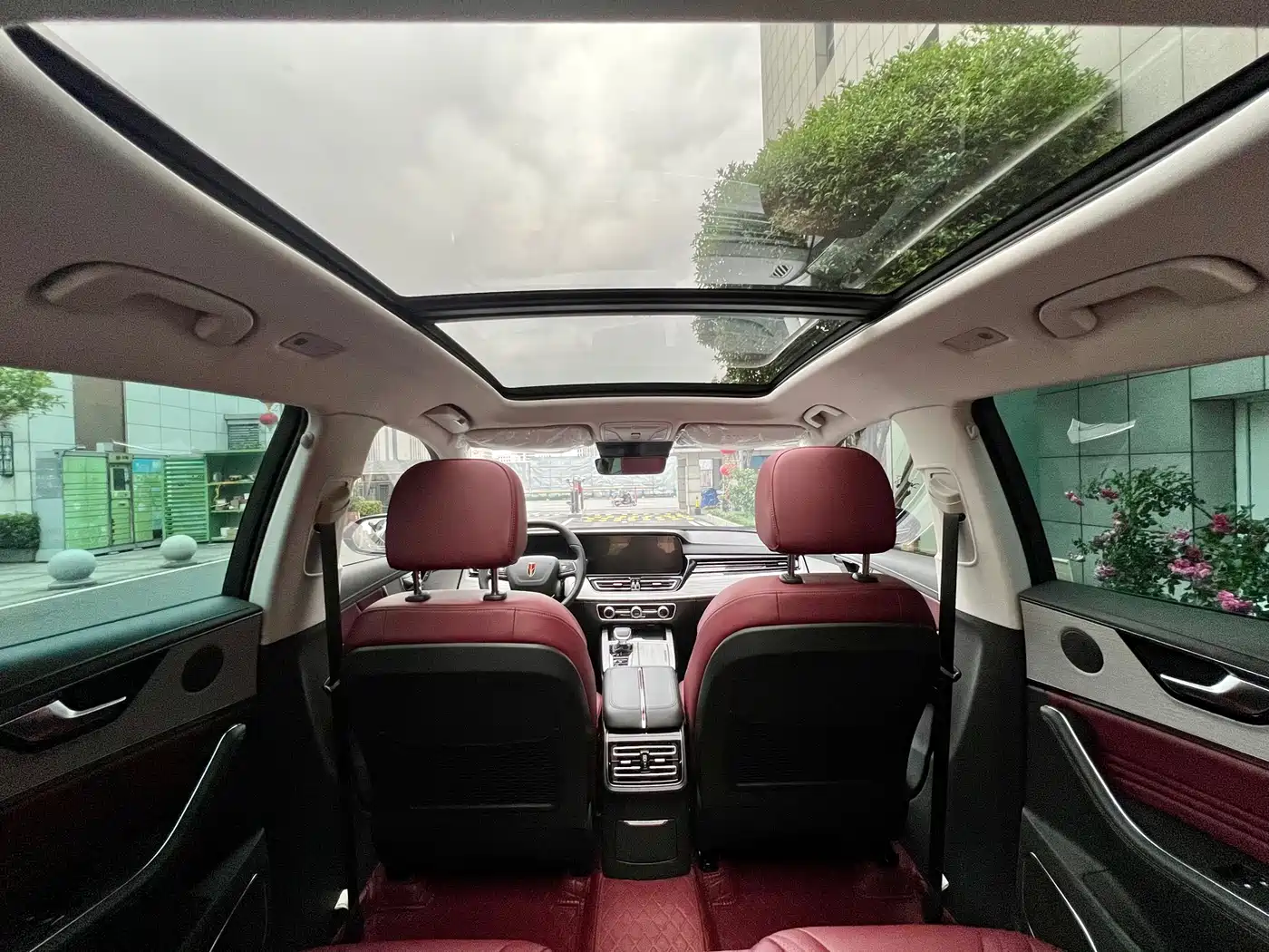 Hongqi HS5 2025 2.0T 2WD Mystic Shadow Edition фото 17
