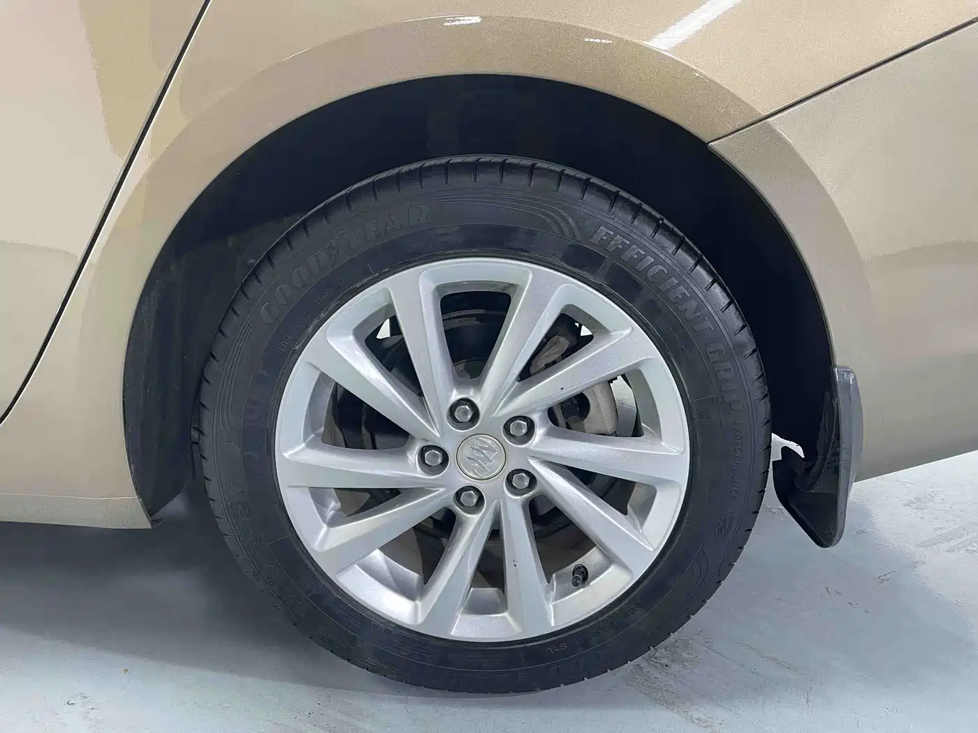 Buick Verano 2015 Sedan 15S Manual Progressive фото 19