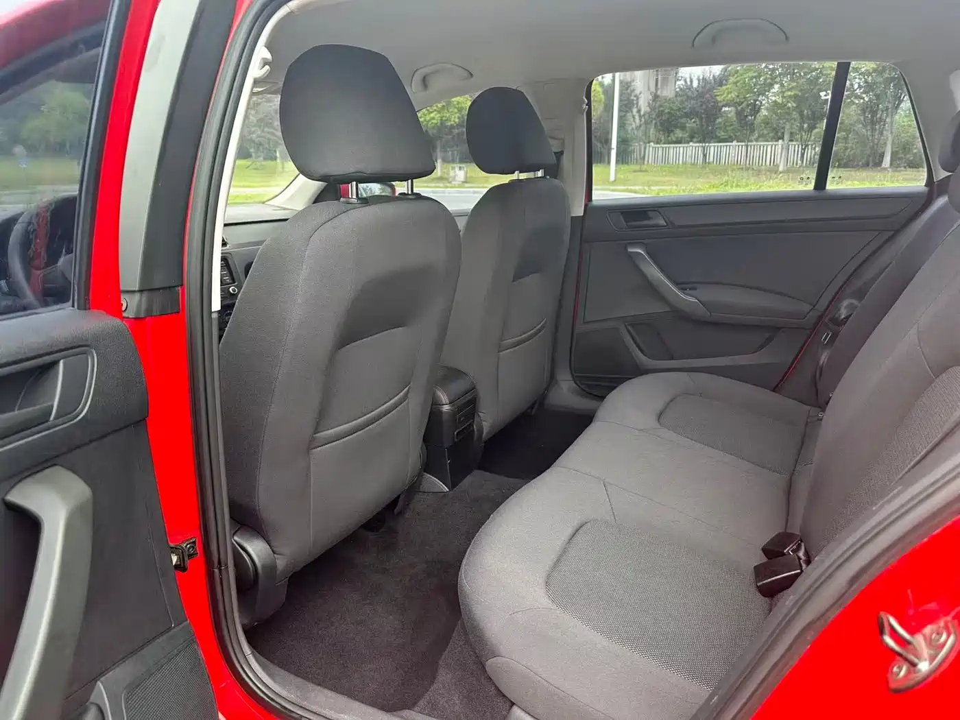 Škoda Skoda Rapid Spaceback 2014 1.6L Automatic乐享版 фото 9