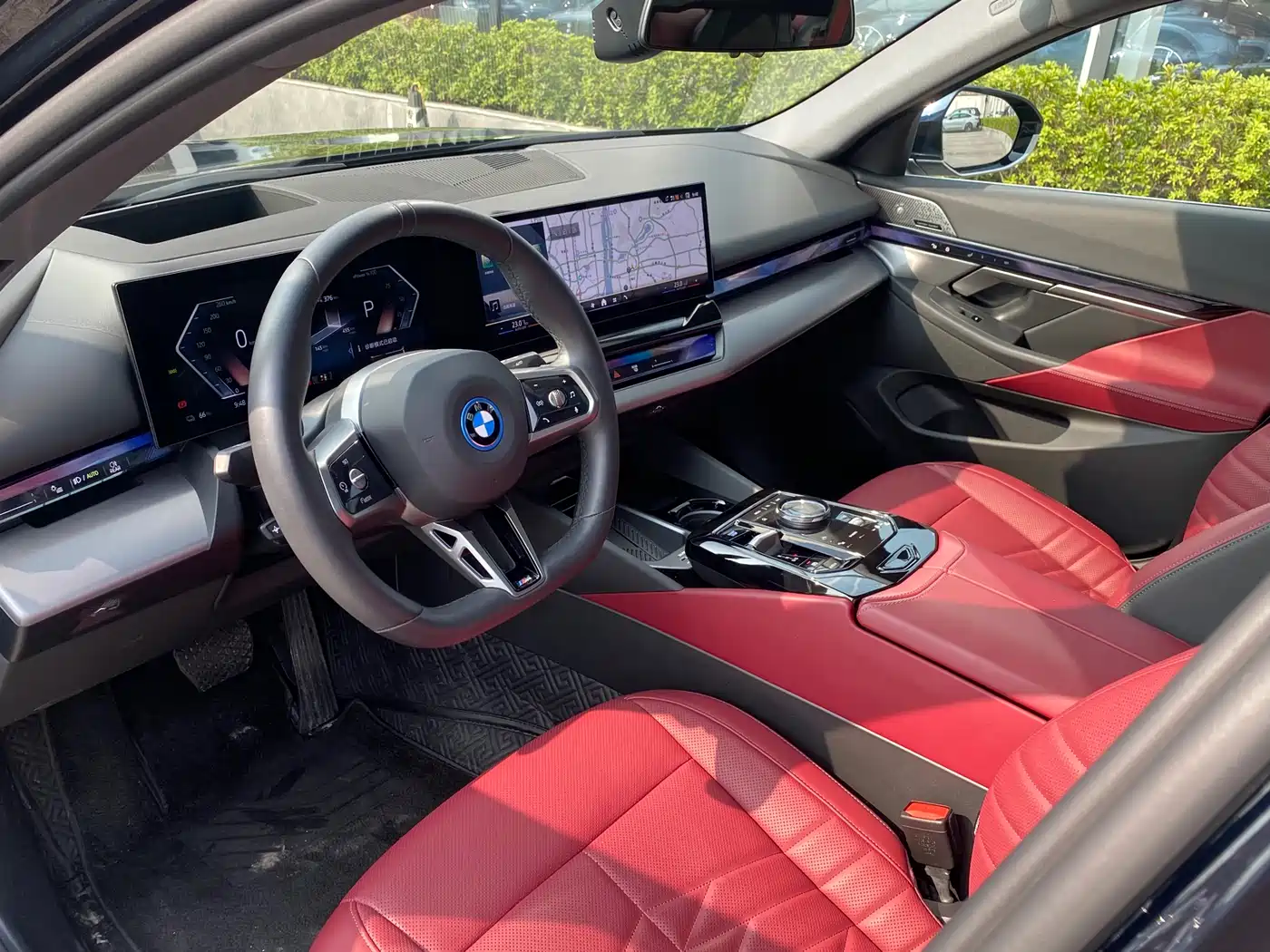 BMW I5