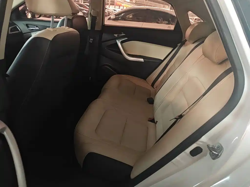 Changan Yuexiang V7 2017 2016 1.6L Auto Joy Version China V