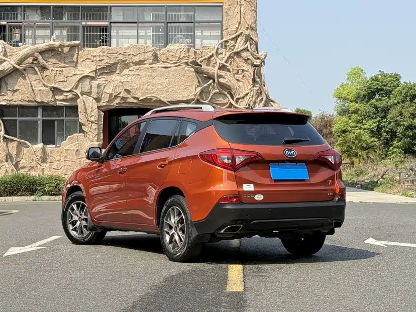 BYD Song 2016 Ultimate Edition 1.5TID Automatic Elite фото 3
