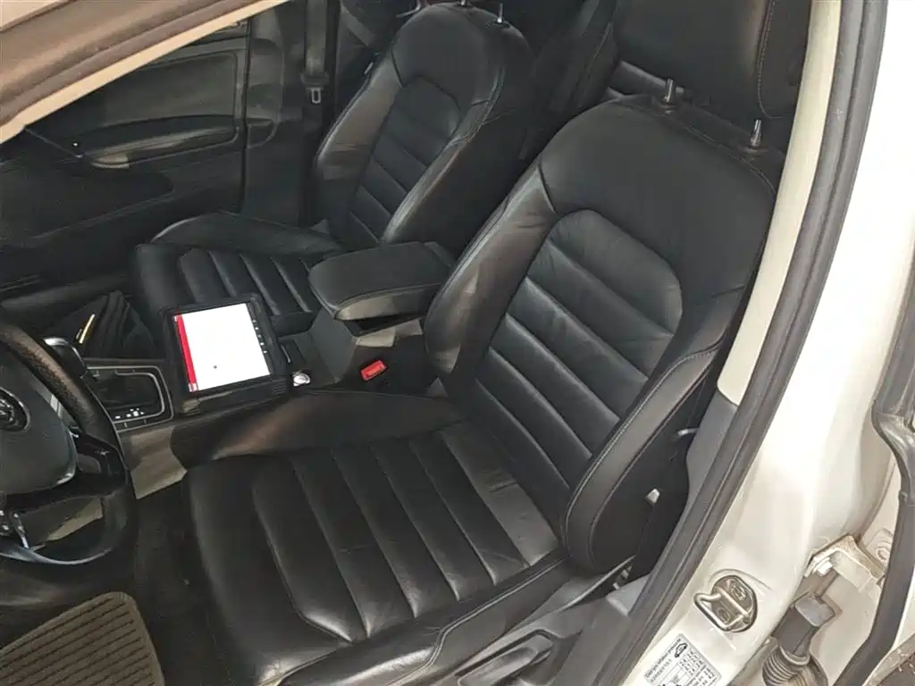 Volkswagen Golf 2016 230TSI Automatic Luxury фото 15