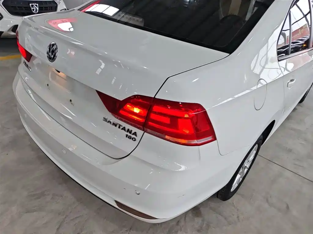 Volkswagen Santana 2016 1.6L Automatic Trend Edition фото 8