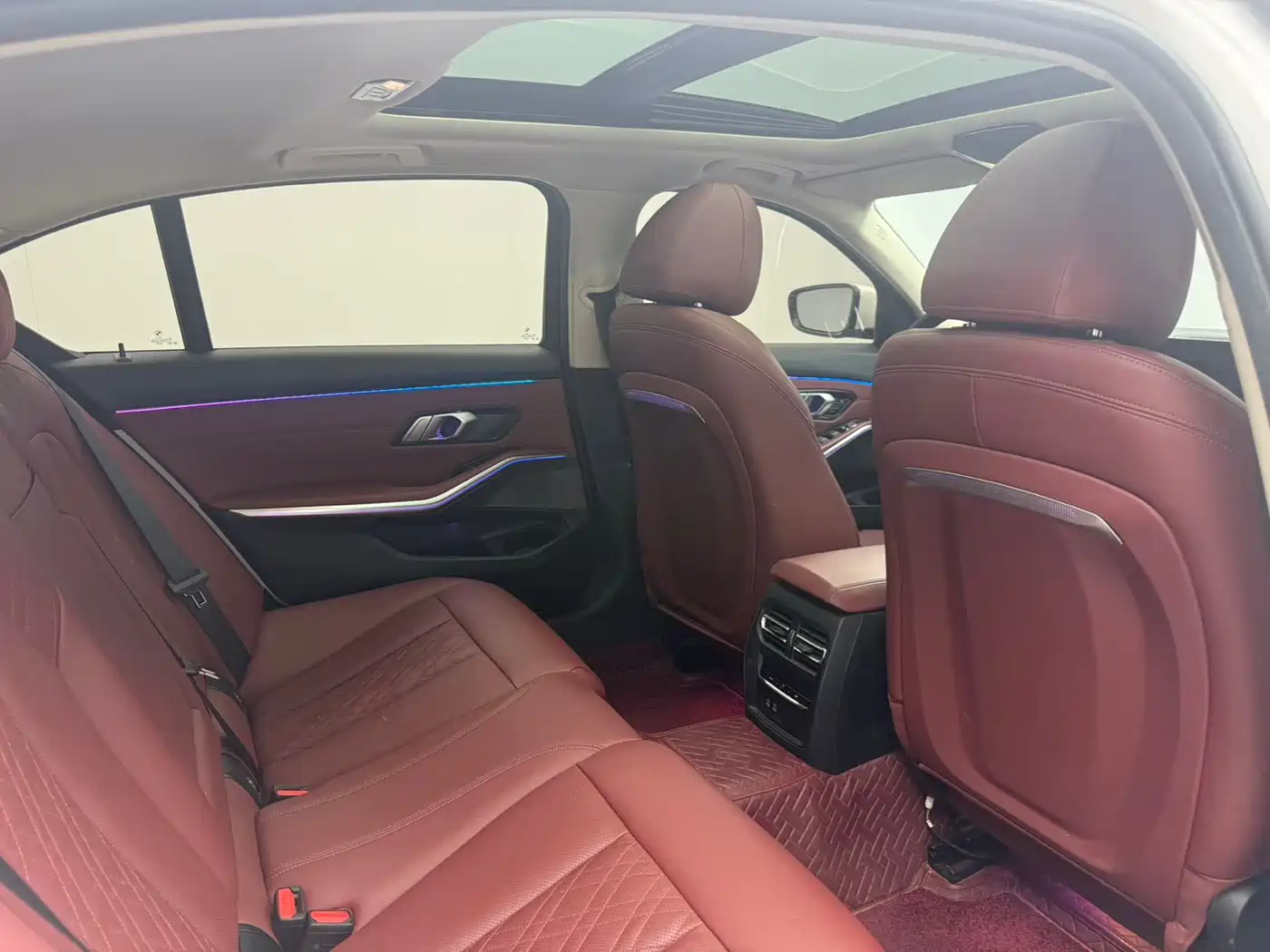 BMW 3 Series 2023 320Li M Sport Package фото 10