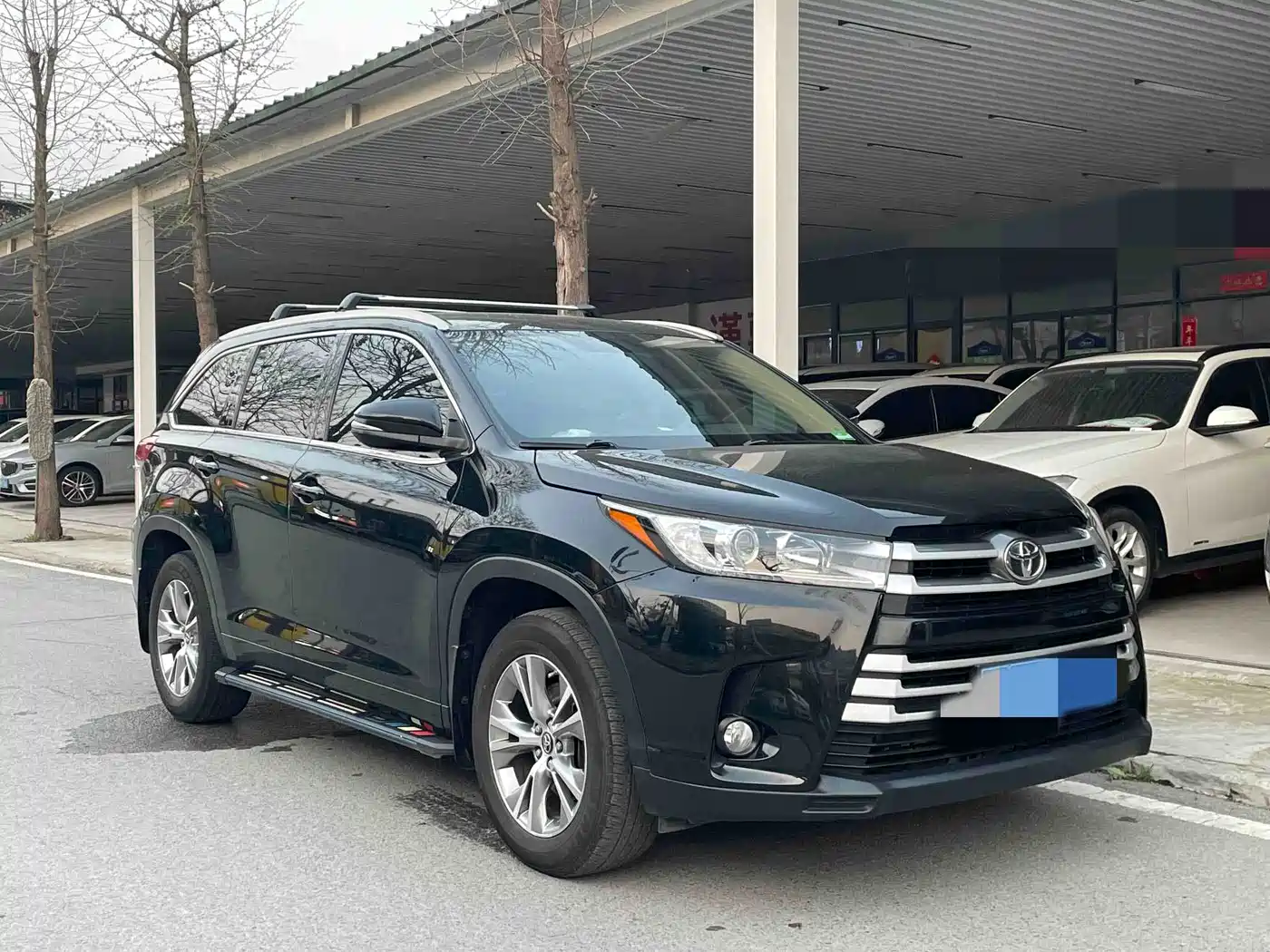 TOYOTA HIGHLANDER