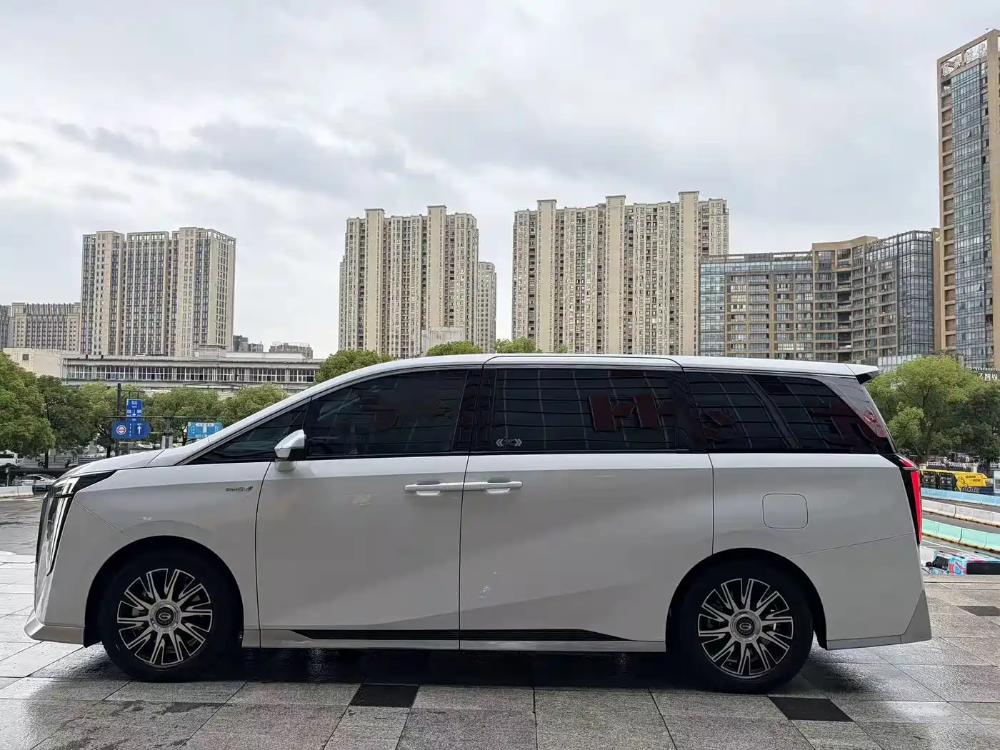 GAC Trumpchi Trumpchi E9 2023 E9 Champion Edition фото 8