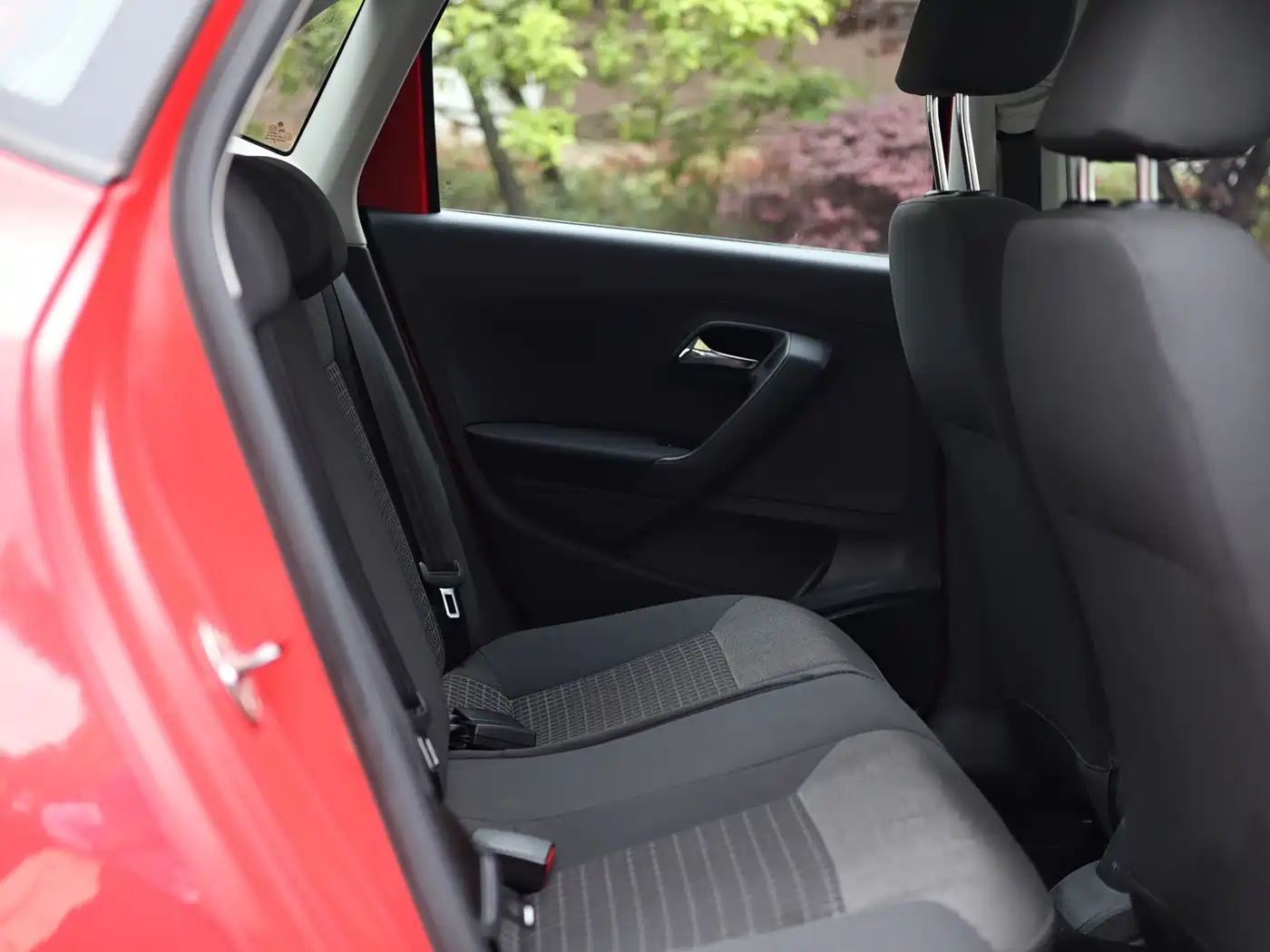 Volkswagen Polo 2018 1.5L Auto Comfort фото 28