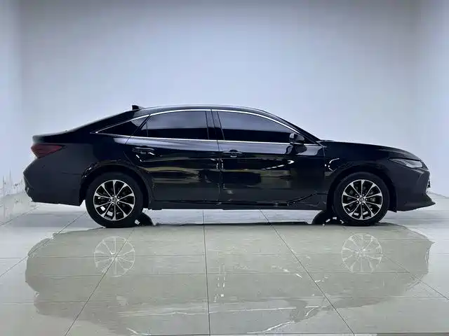 Toyota Avalon 2023 2.0L Premium Selection фото 8