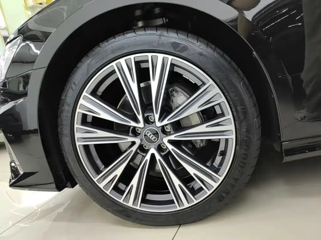 Audi A6L 2026 2025 Model 45 TFSI Premium Dynamic + Ventilation Comfort Package
