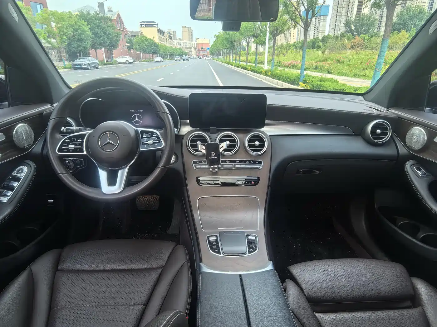 Mercedes-Benz GLC 2021 GLC 300 L 4MATIC Sporty фото 31