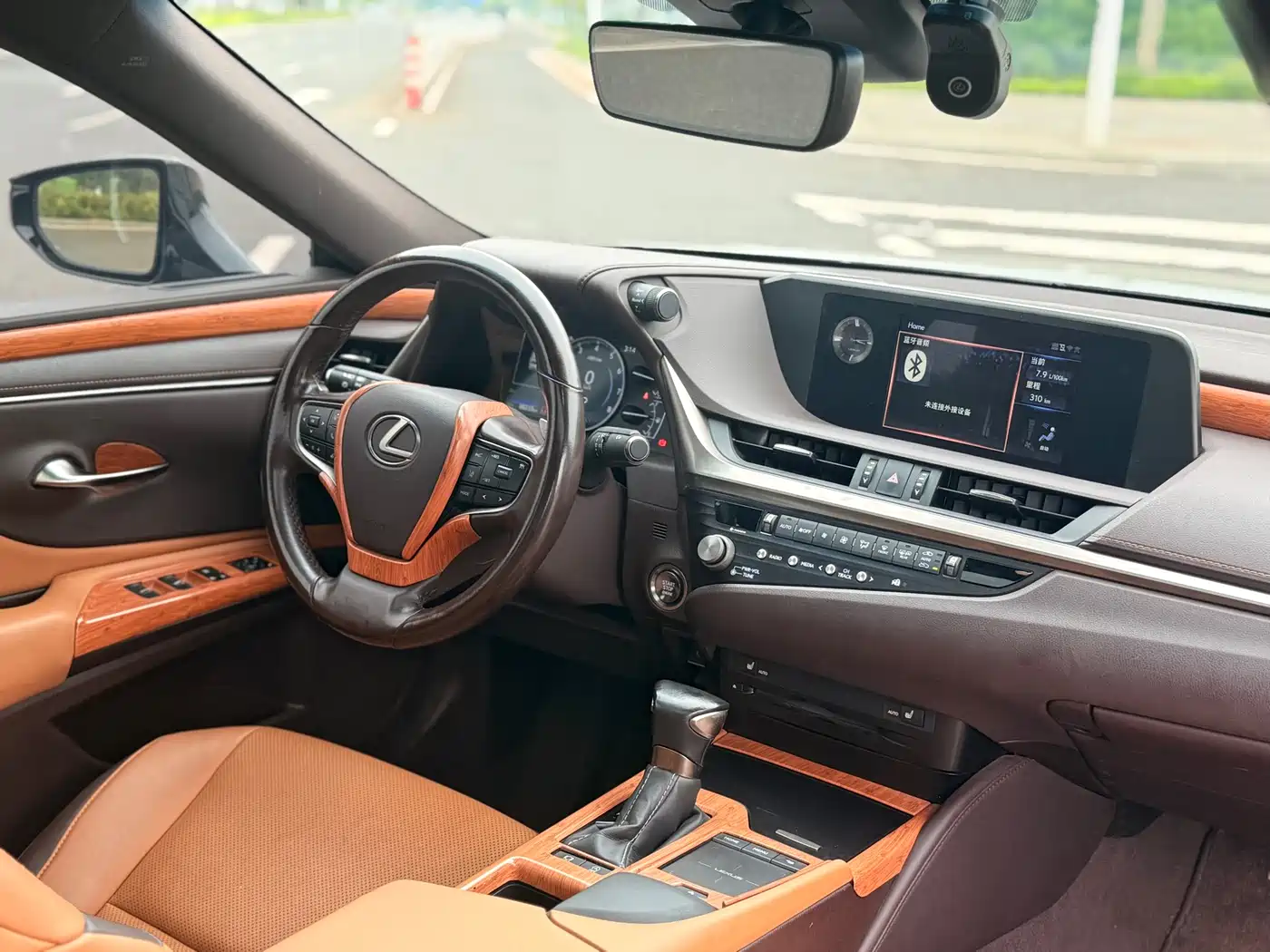 Lexus ES 2020 200 Excellence фото 8
