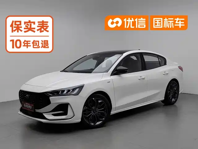 Ford Focus Седан, EcoBoost 180, автомат, ST Line