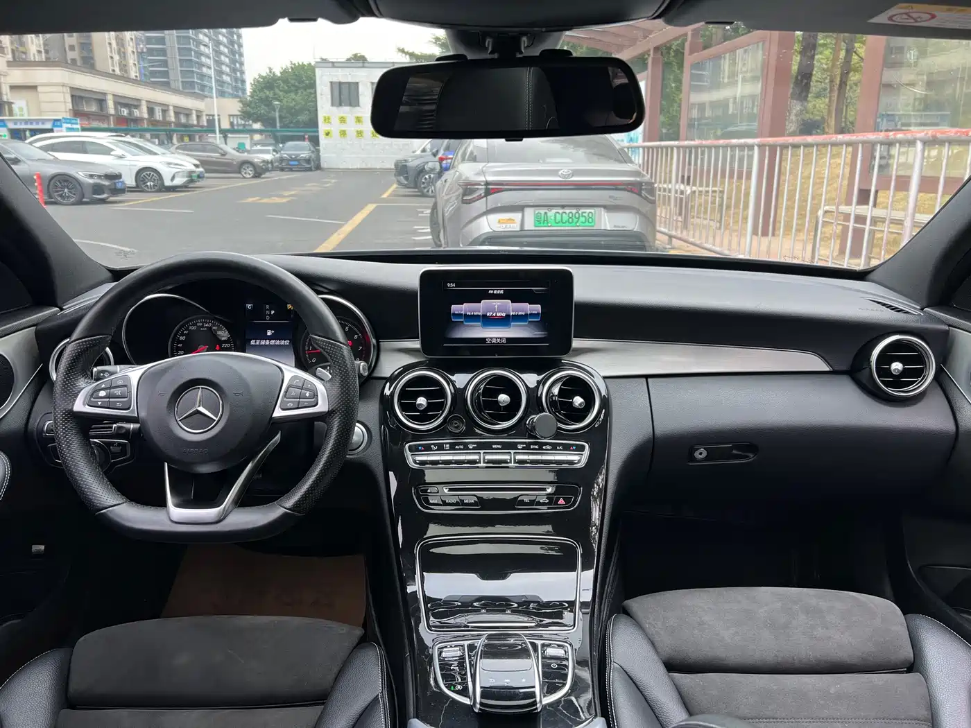 Mercedes-Benz C-Class 2017 Facelift C 200 Sport Edition фото 6