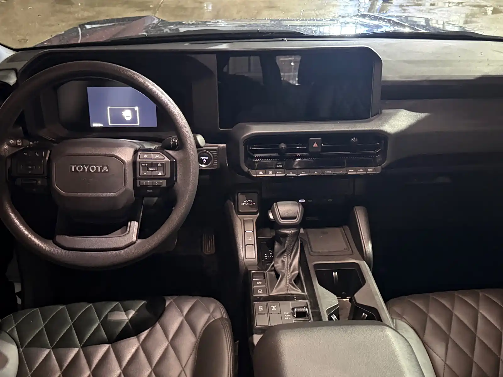 Photo 6 - Toyota Prado