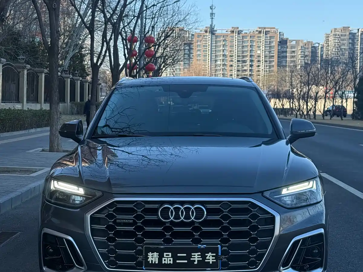 Audi Q5L 2022 40T Luxury Dynamic фото 4
