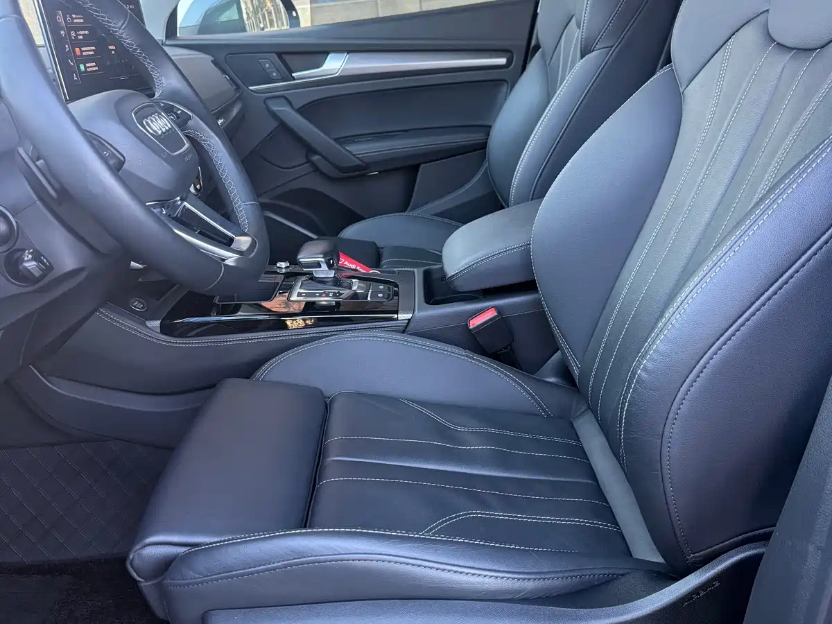 Audi Q5L 2022 40T Luxury Dynamic фото 9