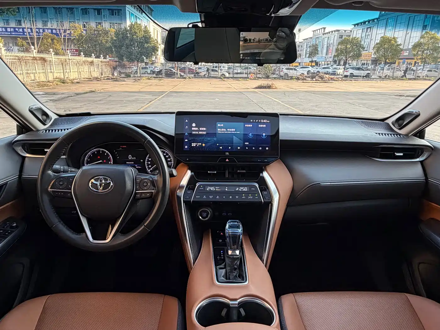 Toyota Venza 2022 2.0L CVT 2WD Premium фото 17