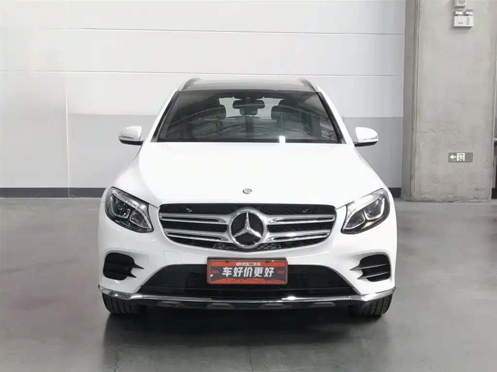 MERCEDES-BENZ GLC