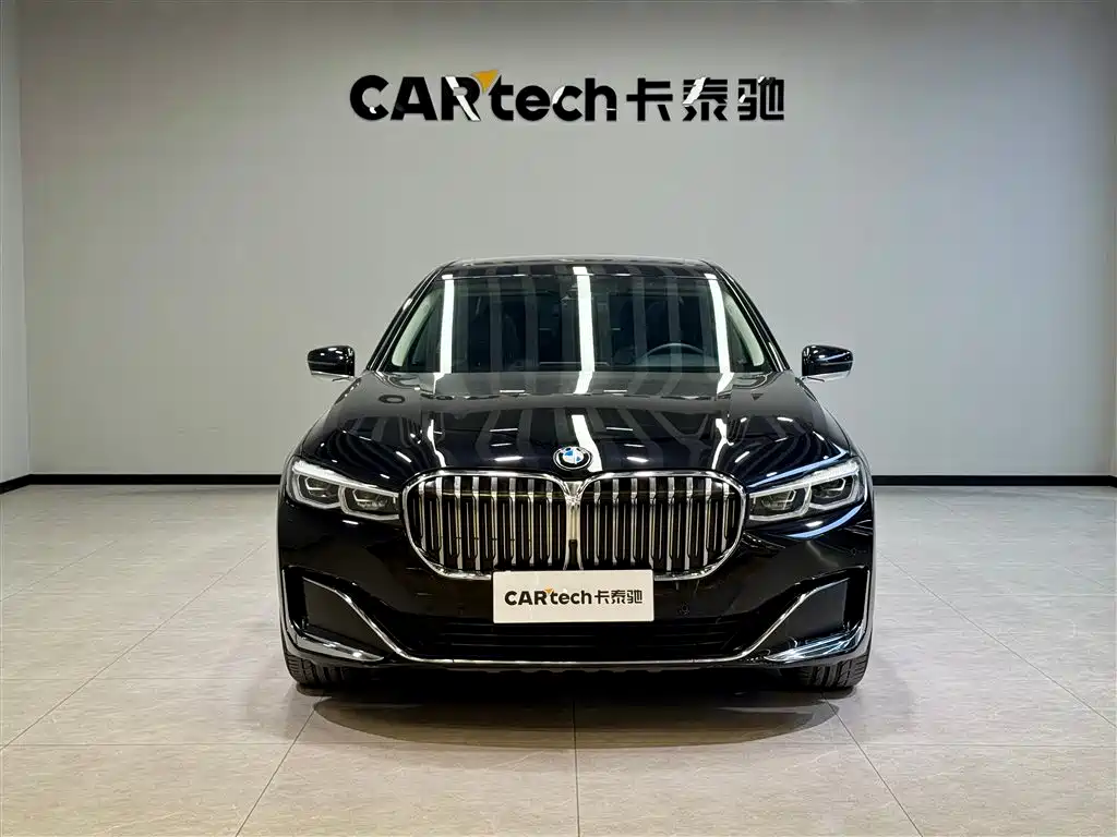 BMW 7 Series 2019 730Li Luxury Package фото 3