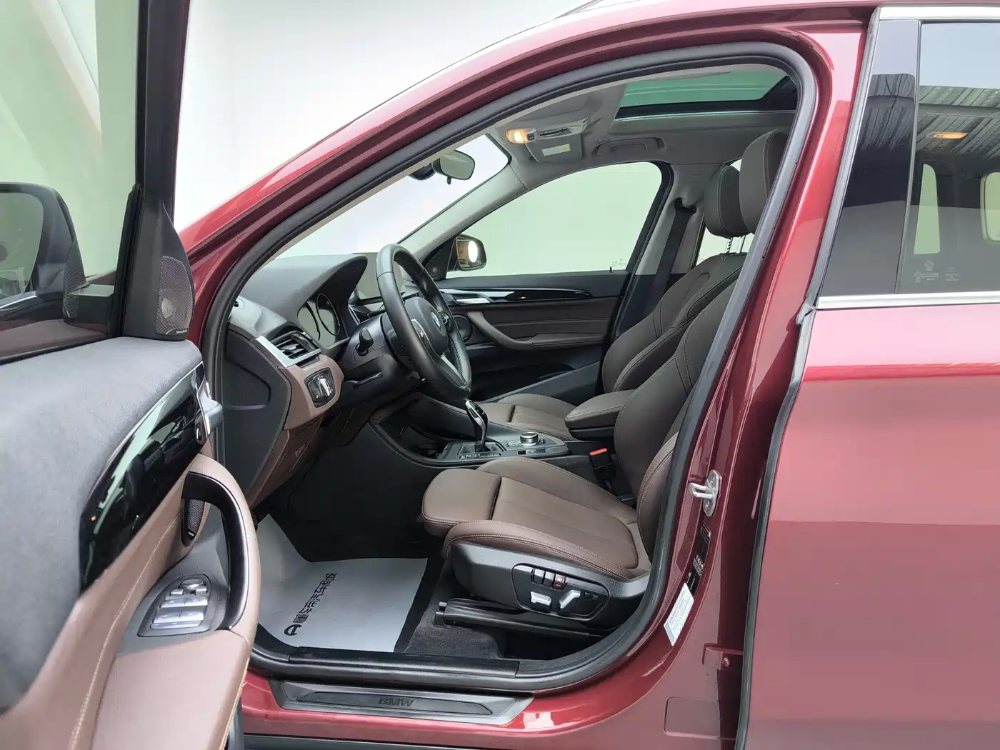 BMW X1 2021 sDrive25Li Leading фото 5