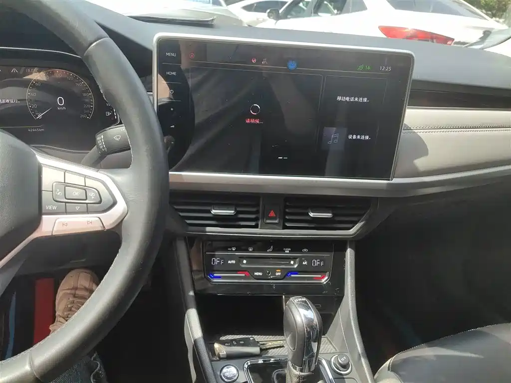 Volkswagen Bora 2023 300TSI DSG Premium Edition фото 9