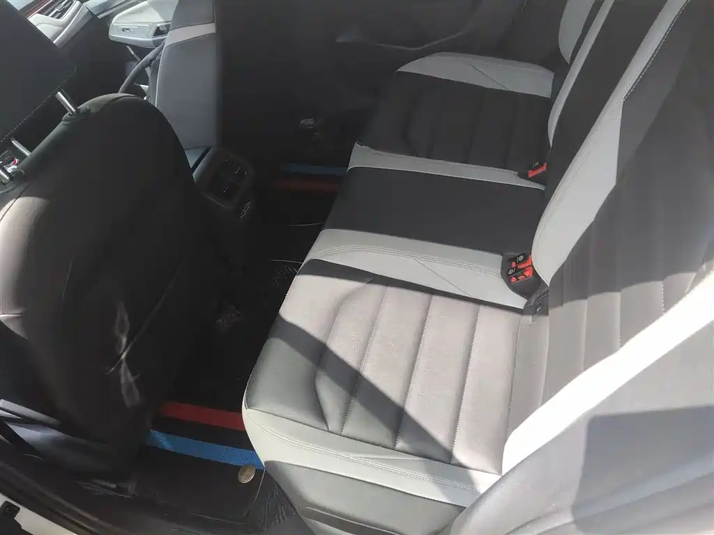 Volkswagen Bora 2023 300TSI DSG Premium Edition фото 13