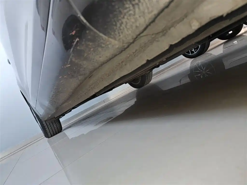 Kia Carens 2013 2.0L 7-Seat Auto Luxury China IV фото 20