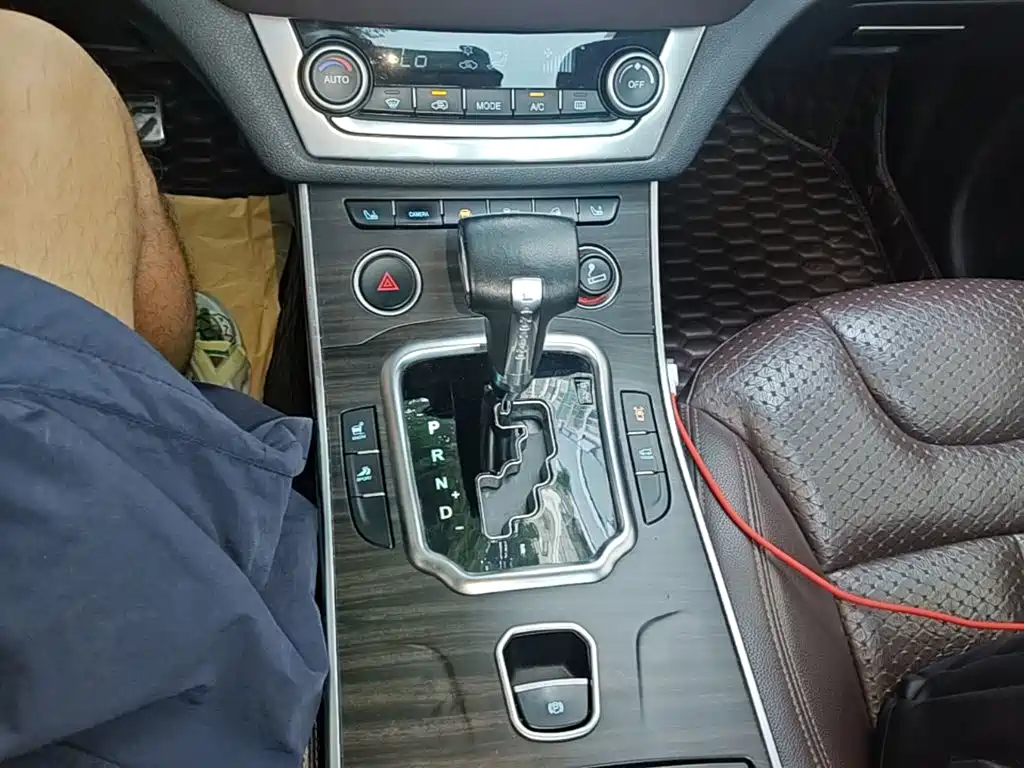 Landwind X7 2016 2015 2.0T Panorama Premium
