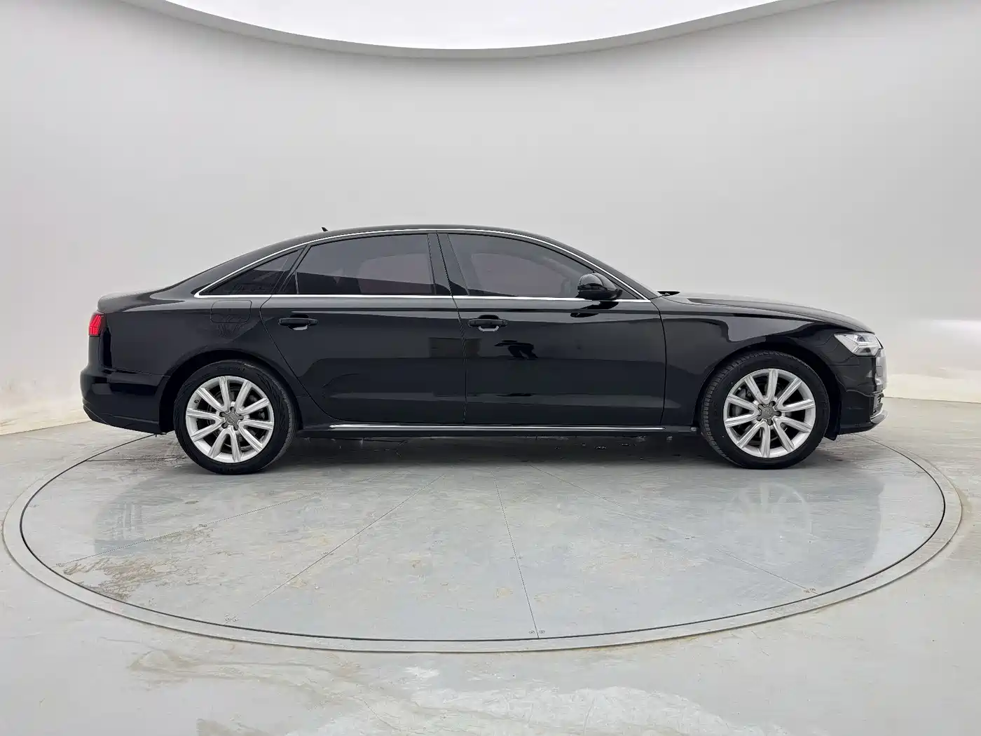 Audi A6L 2018 30th Anniversary TFSI Progressive фото 4