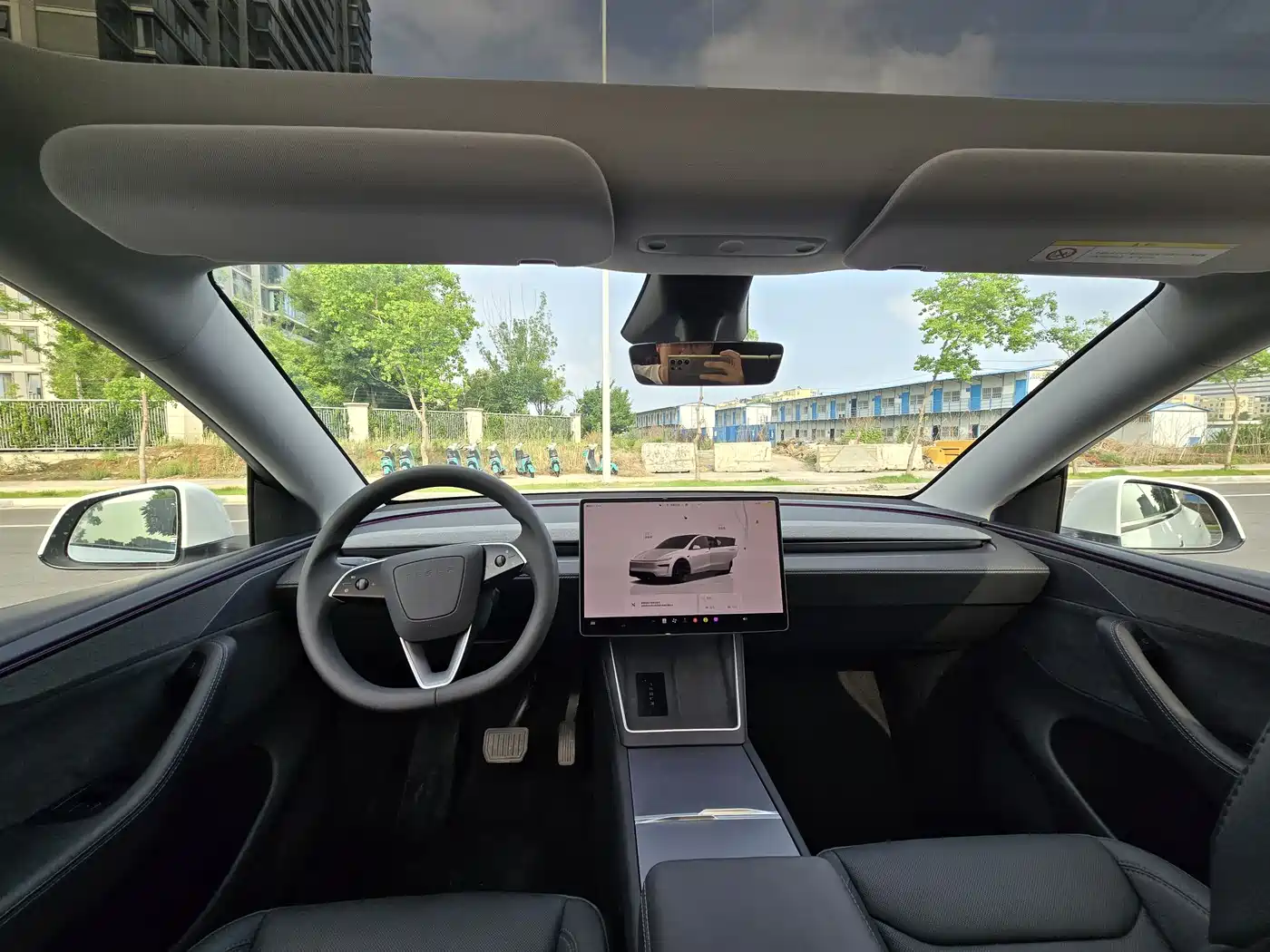 Tesla Model Y 2025 Facelift Long Range All-Wheel Drive фото 5