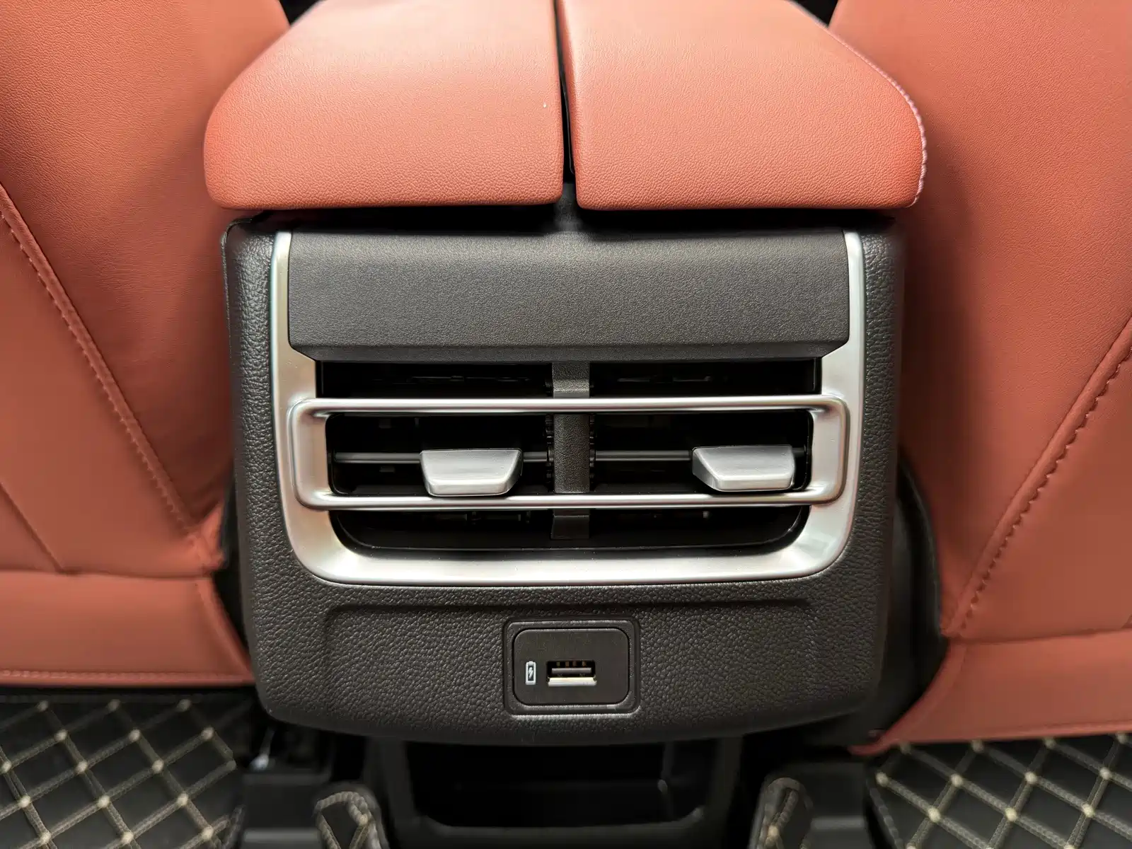 Фото 8 - Changan CS75 PLUS