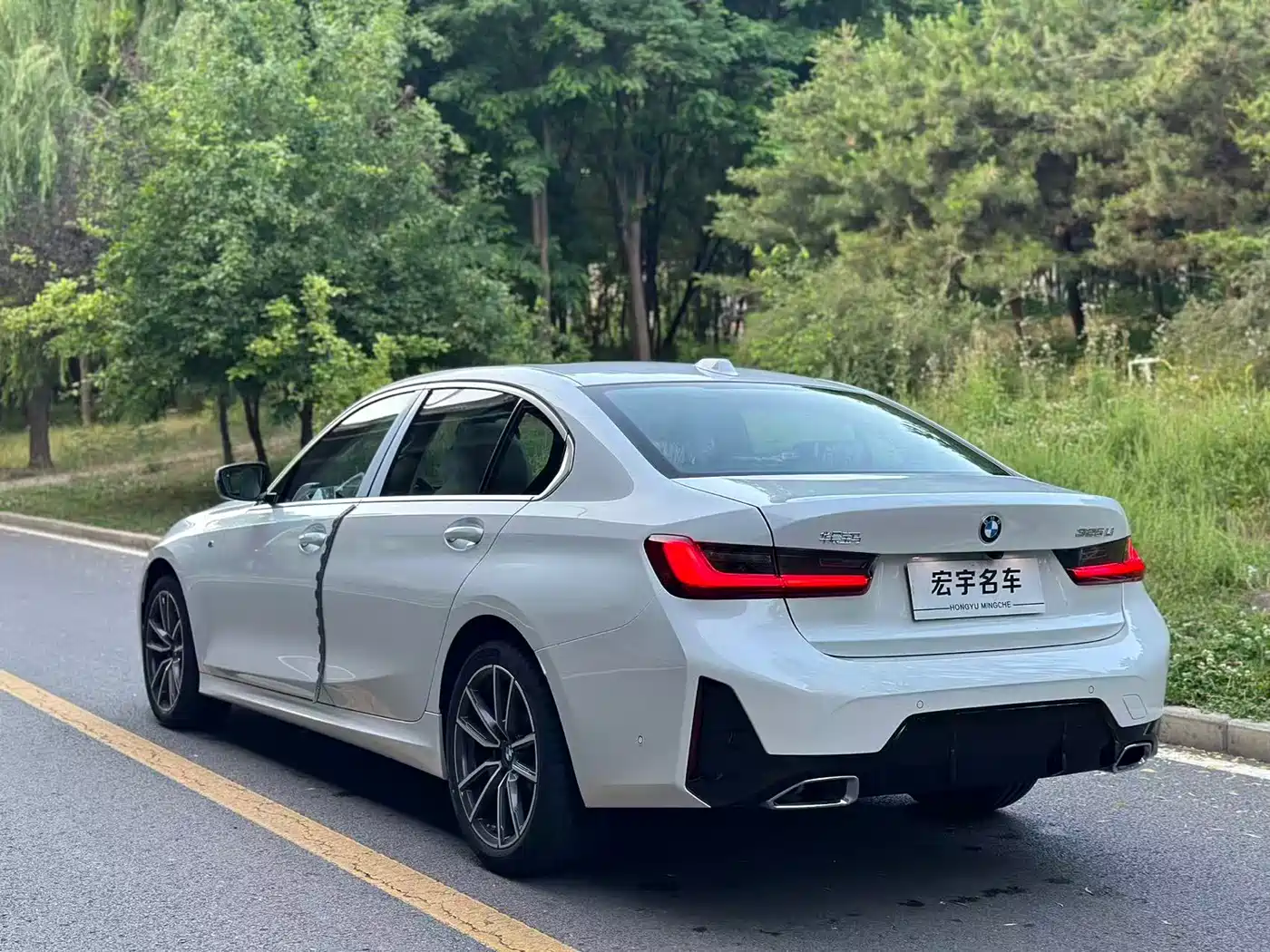 BMW 3-SERIES