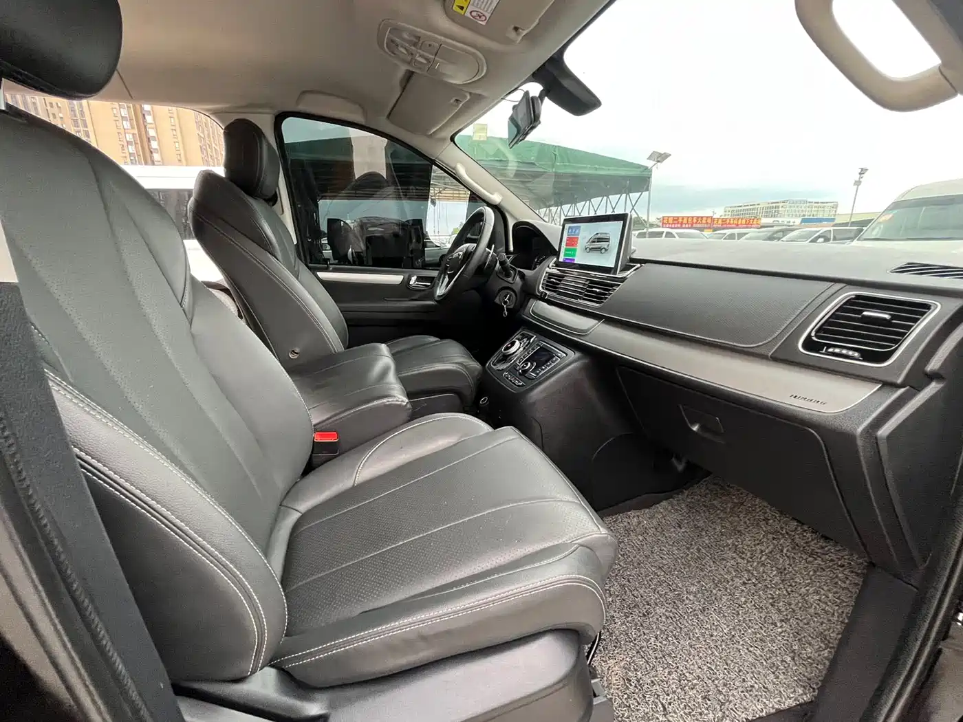 SAIC Maxus Maxus G20 2023 ES 2.0T Gasoline Automatic Value Touring Edition фото 10