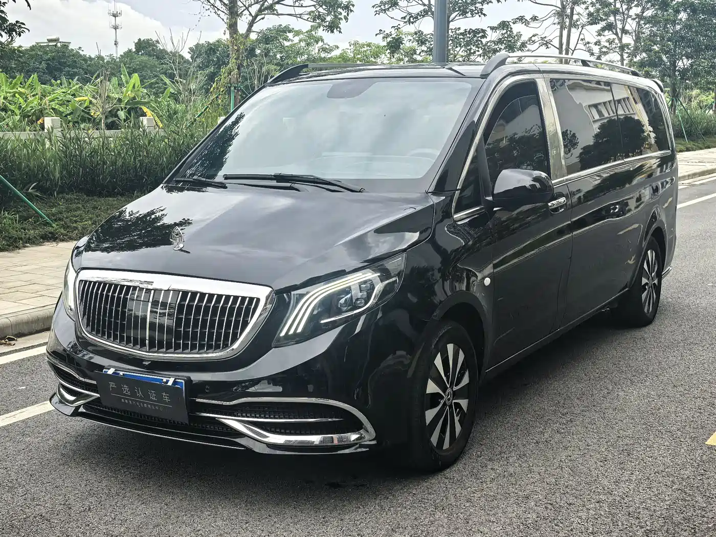 Mercedes-Benz Vito 2023 2.0T Elite 7-Seater