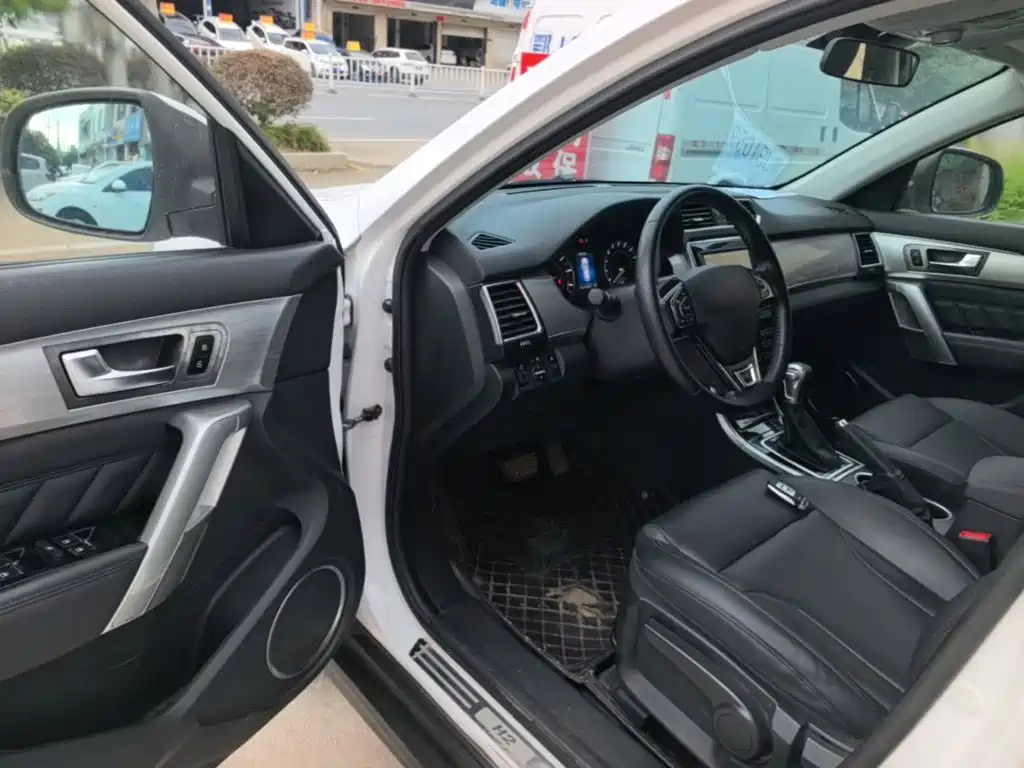 Haval H2 2015 2015 1.5T Automatic 2WD Elite Edition