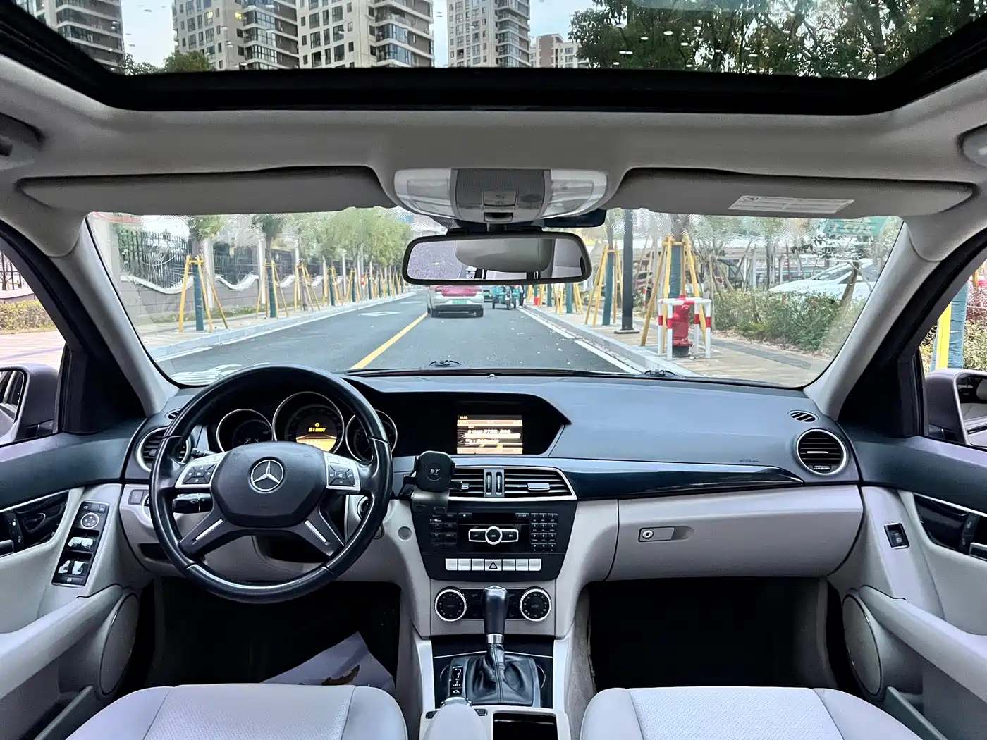 Mercedes-Benz C-Class 2011 C 180K Classic фото 12