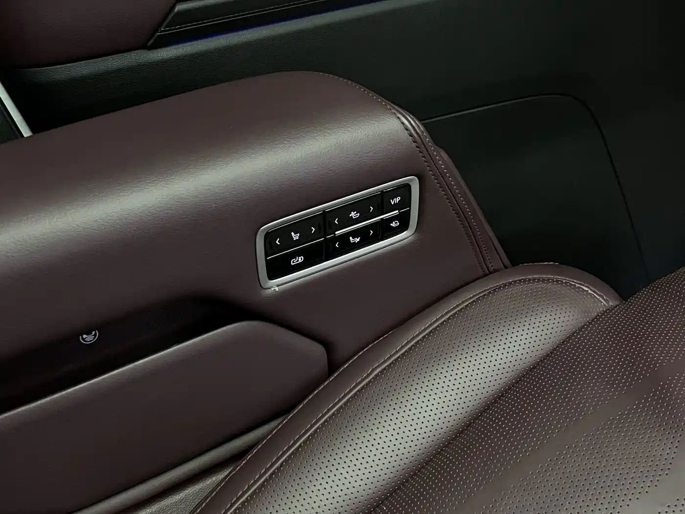 Buick Century 2023 2023 2.0T 6-Seat World Edition