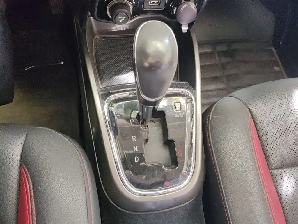 Changan CS15 2017 2016 1.5L Automatic Luxury