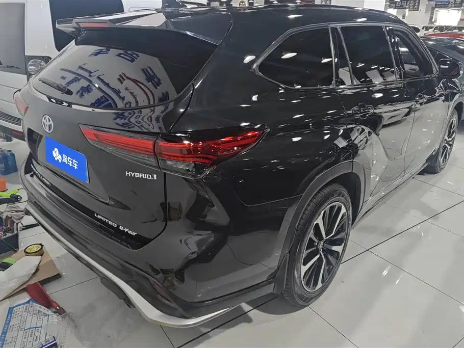 Toyota Crown Kluger 2021 2.5L HEV AWD Flagship Edition фото 3
