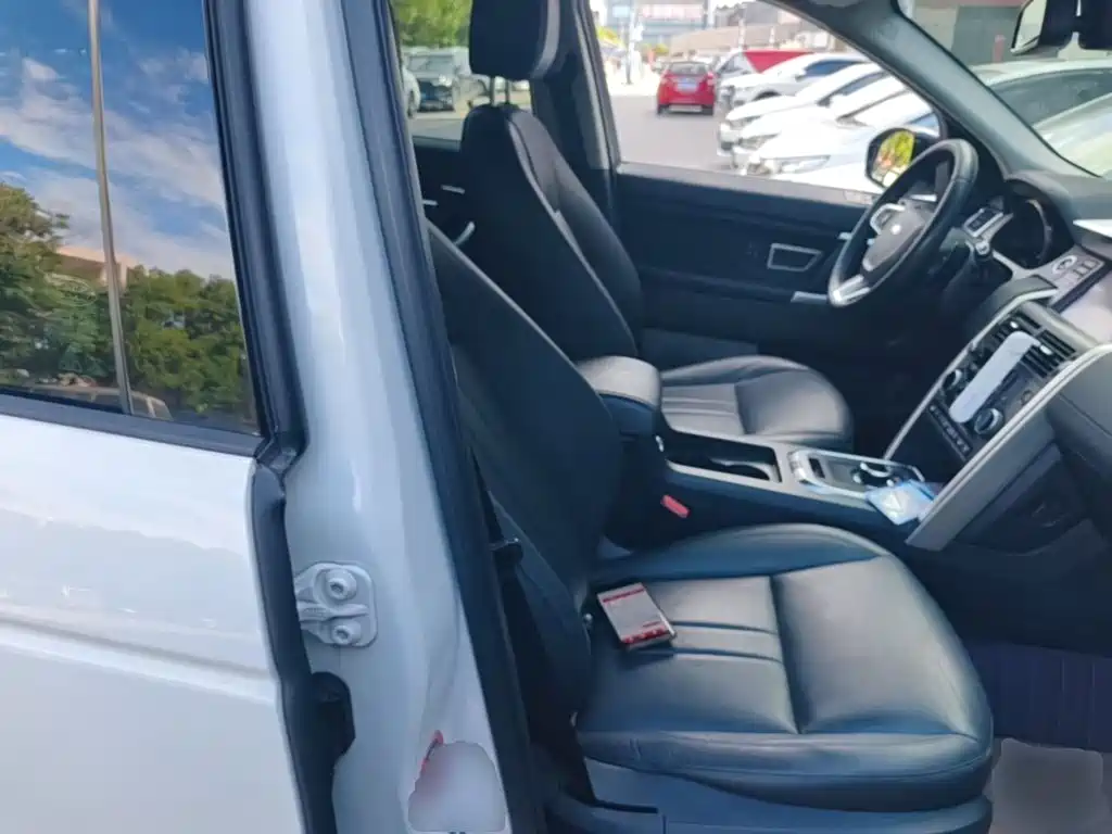 Фото 25 - Land Rover Discovery Sport
