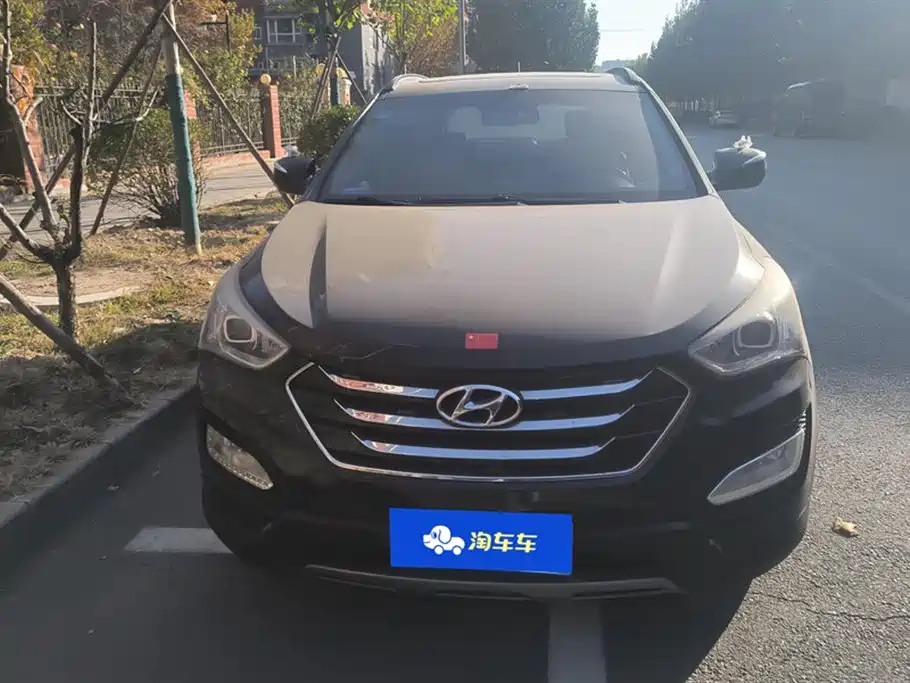Hyundai Santa Fe 2013 Model 2.4L Automatic 4WD Comfort фото 2