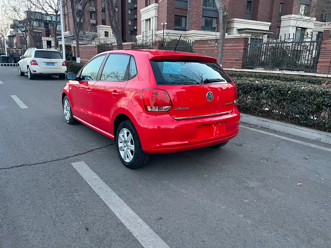 Volkswagen Polo 2011 1.6L Automatic Style Edition фото 6