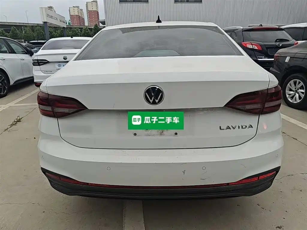 Volkswagen Lavida 2024 Model 1.5L Automatic Delight Edition фото 6