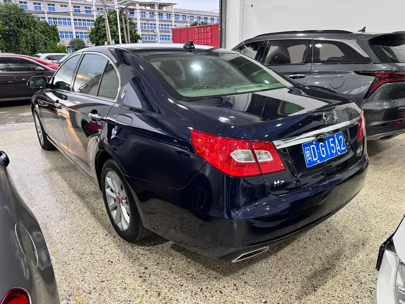 Hongqi H7 2015 2015 1.8T Luxury Type