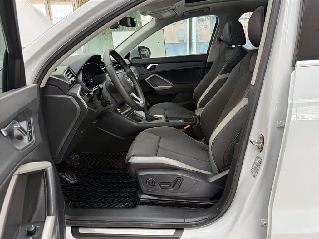 Audi Q3 2022 35 TFSI Progressive Dynamic фото 13