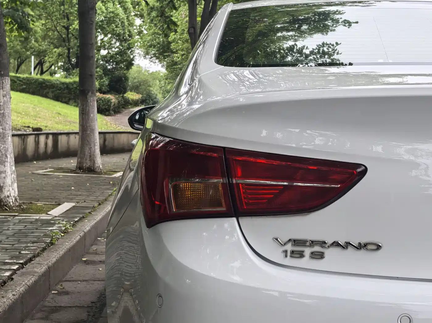Buick Verano 2017 Sedan 15S Automatic Leading фото 9