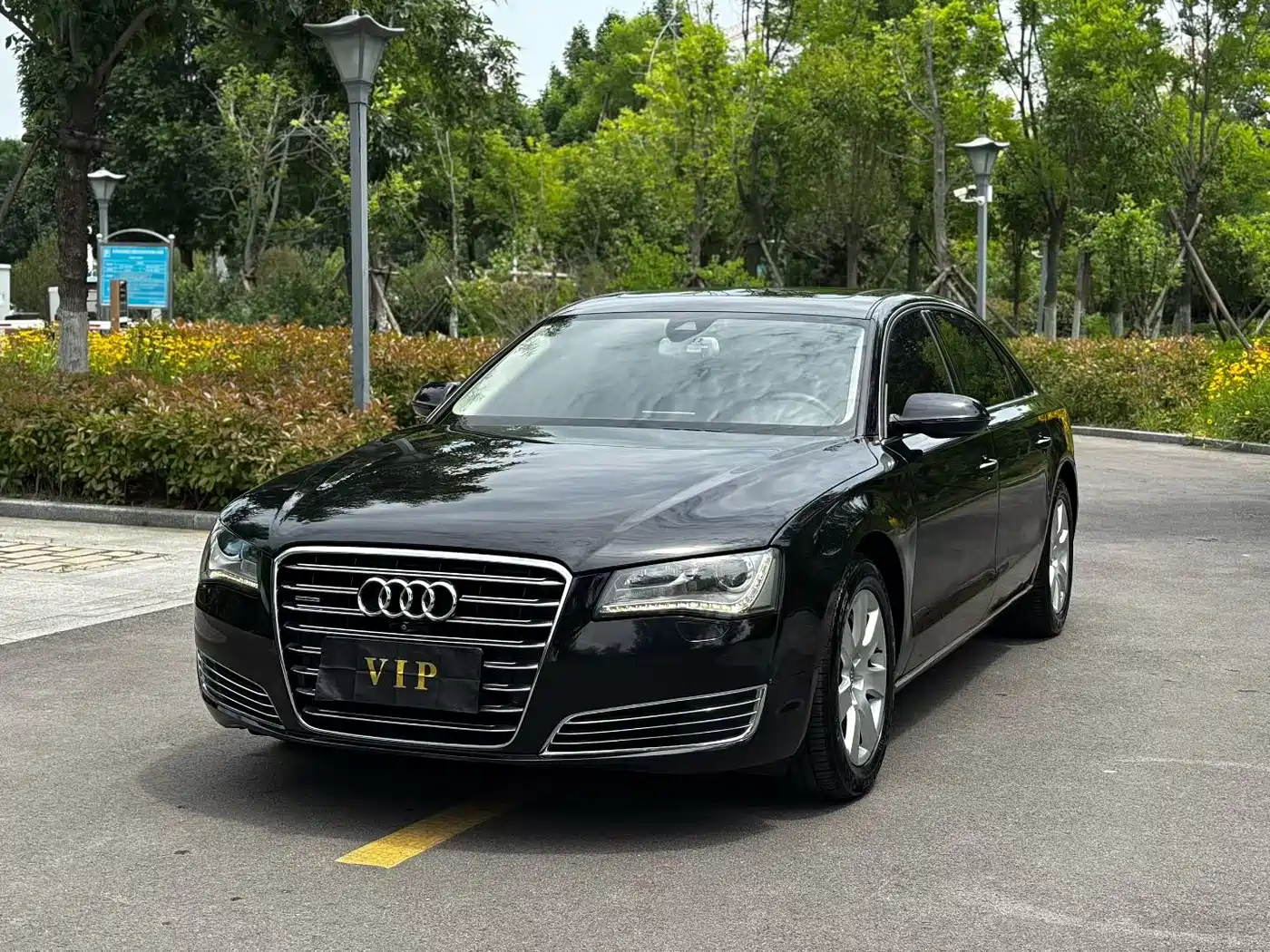 Audi A8, 2013 год