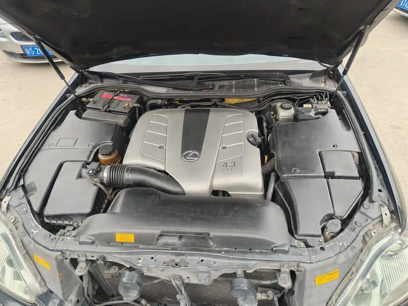 Lexus LS 2005 430 фото 11