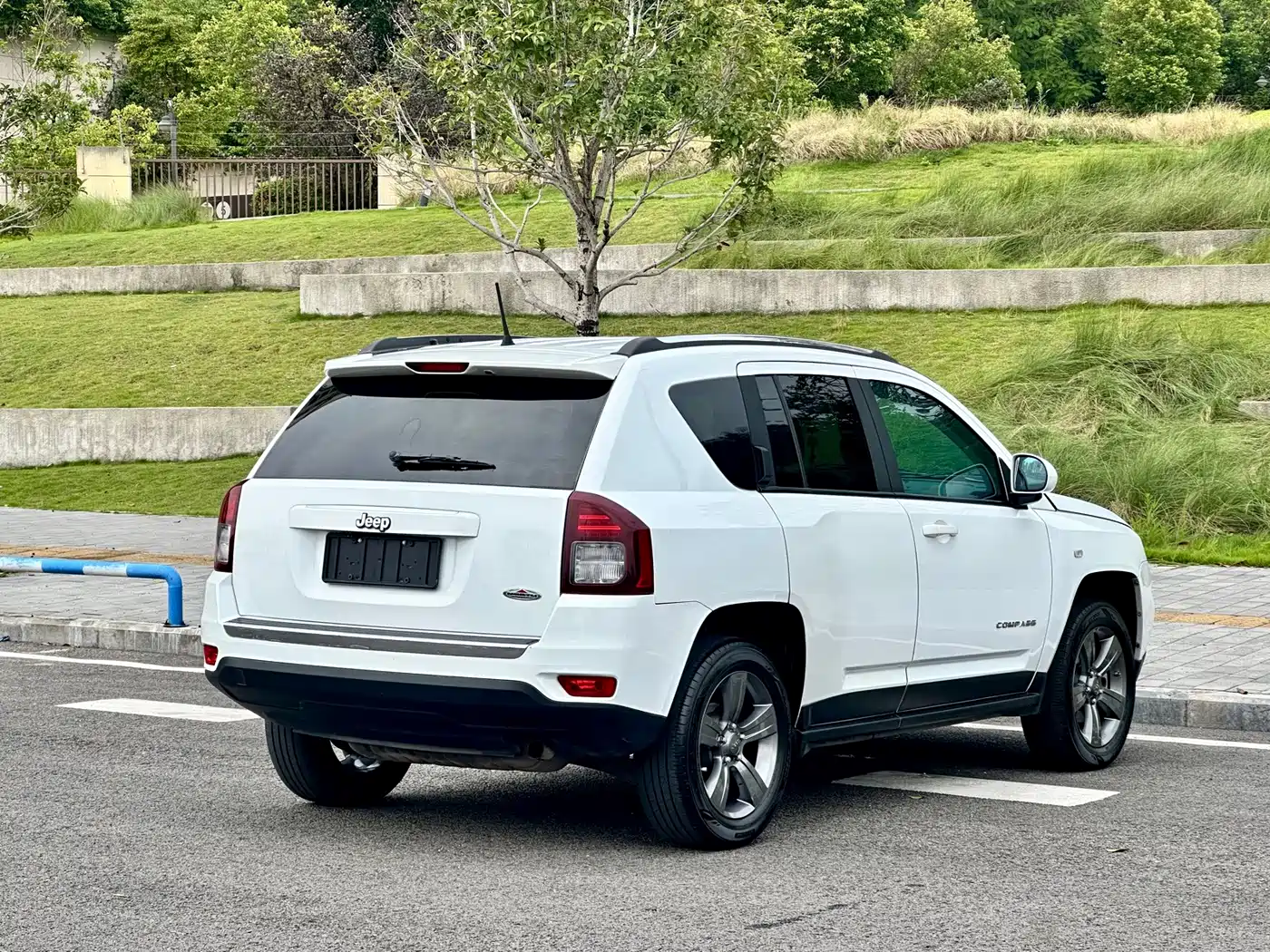 Jeep Compass (Import) 2014 2014 Facelift 2.4L 4WD Comfort Edition